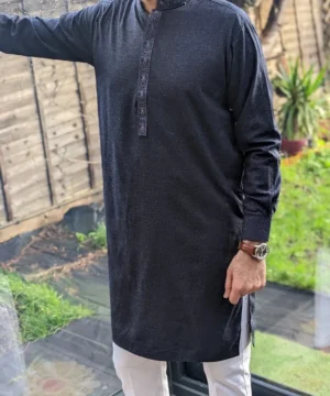 Men Traditional Pakistani Suits and Kurtas