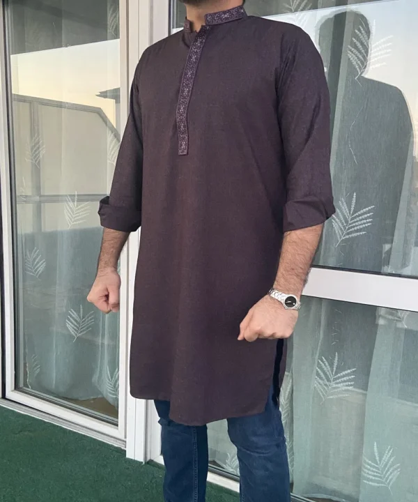 Men Traditional Pakistani Suits and Kurtas